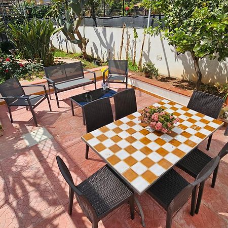 Casa Vacanze Robinson Villa อาโวลา ภายนอก รูปภาพ