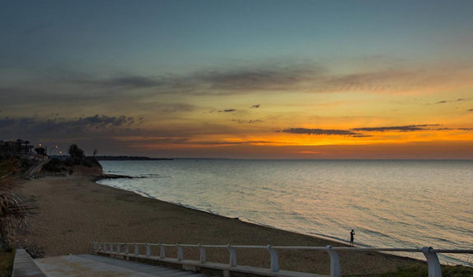 Casa Vacanze Robinson Villa อาโวลา ภายนอก รูปภาพ